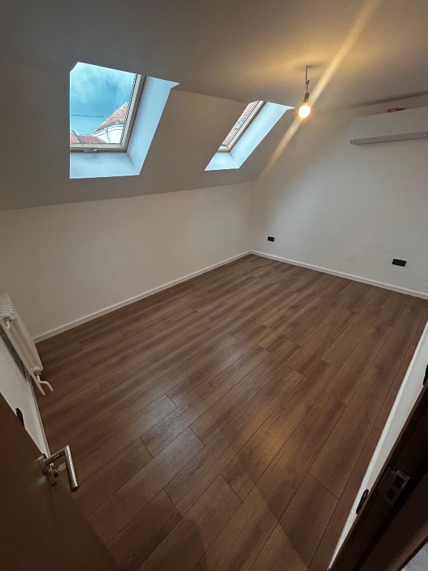 Slika 6 - Radnih akcija, Četvoroiposoban stan na prodaju, 102m2, 209.000€