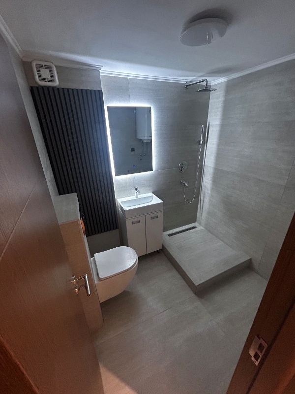 Slika 8 - Radnih akcija, Četvoroiposoban stan na prodaju, 102m2, 209.000€