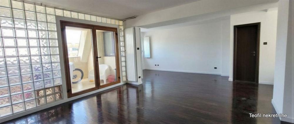 Slika 1 - Prve pruge, Petosoban stan na prodaju, 167m2, 575.000€