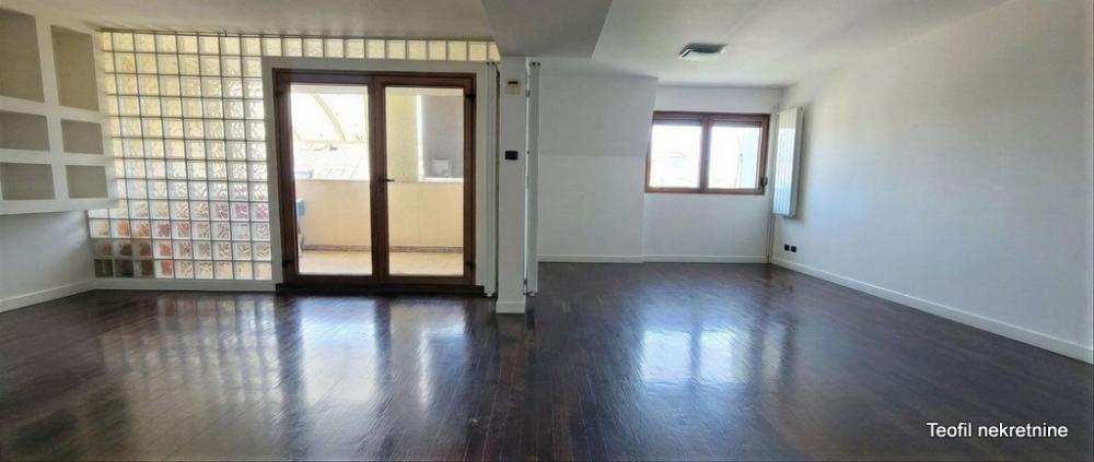 Glavna slika -Prve pruge, Petosoban stan na prodaju, 167m2, 575.000€