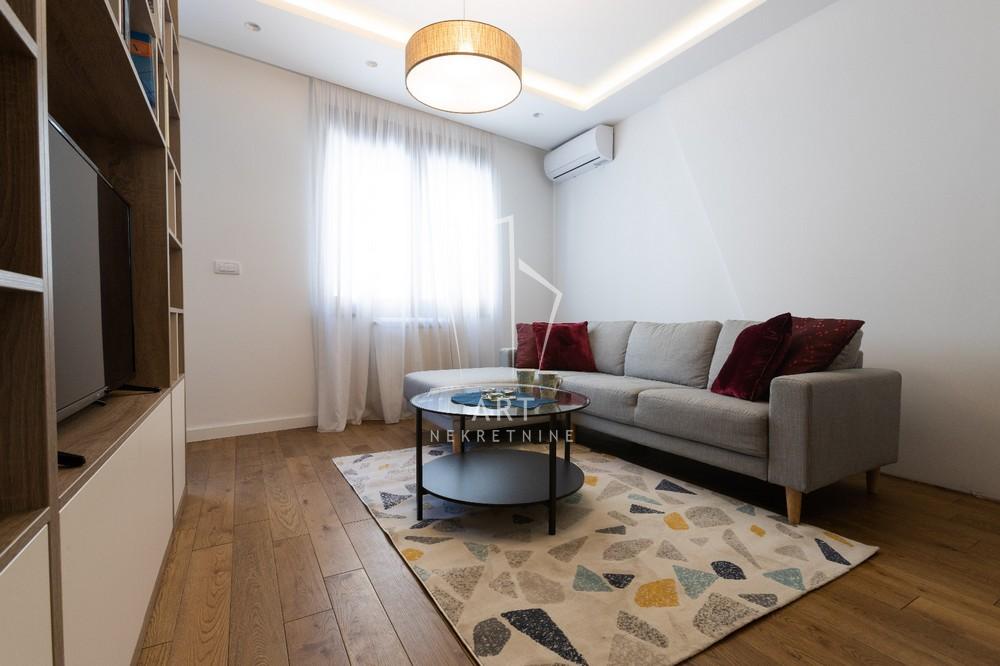 Slika 1 - Sazonova, Jednosoban stan za izdavanje, 35m2, 700€