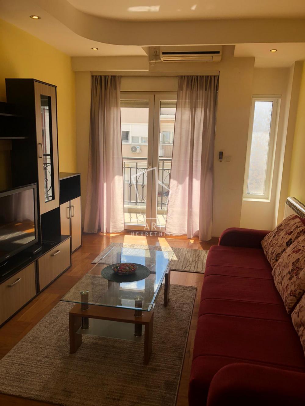 Slika 1 - Kulina Bana, Dvosoban stan za izdavanje, 40m2, 550€