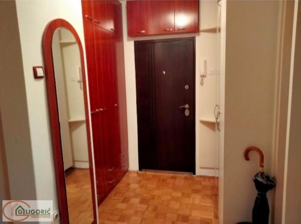 Slika 6 - Matice Srpske, Trosoban stan za izdavanje, 71m2, 500€