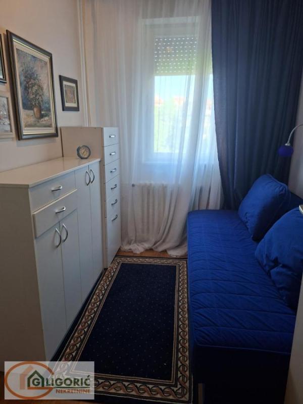 Slika 4 - Matice Srpske, Trosoban stan za izdavanje, 71m2, 500€