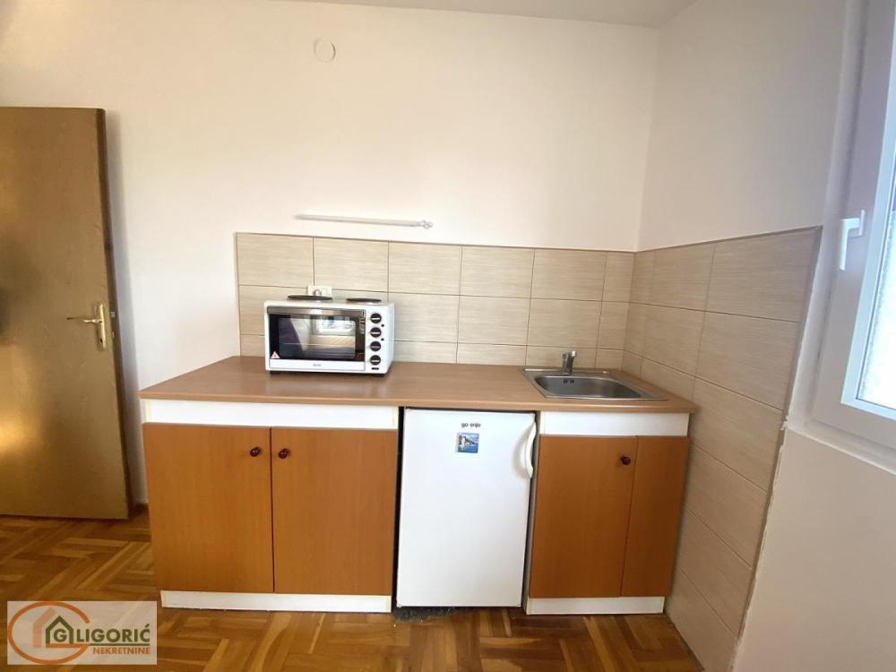 Slika 2 - Prote Đurića, Jednosoban stan za izdavanje, 26m2, 300€