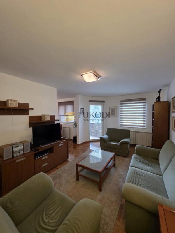 Slika 2 - Trosoban stan za izdavanje, 100m2, 1.500€