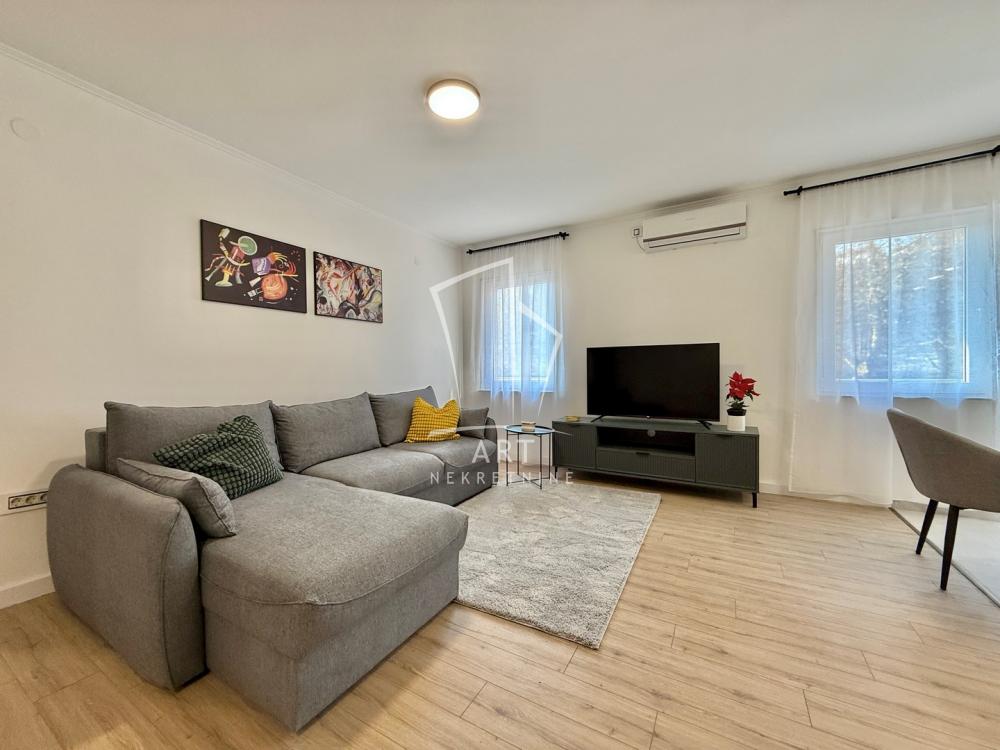 Slika 1 - Mirijevski Bulevar, Dvosoban stan za izdavanje, 55m2, 700€