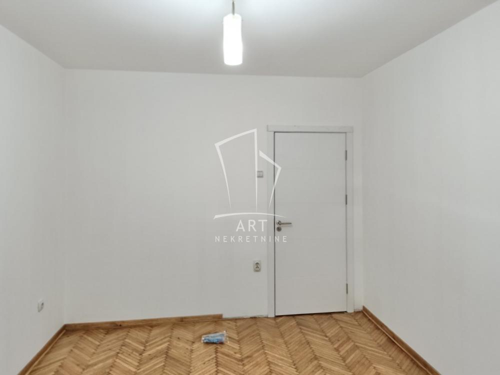 Slika 5 - Branka Krsmanovića, Dvoiposoban stan na prodaju, 66m2, 228.000€