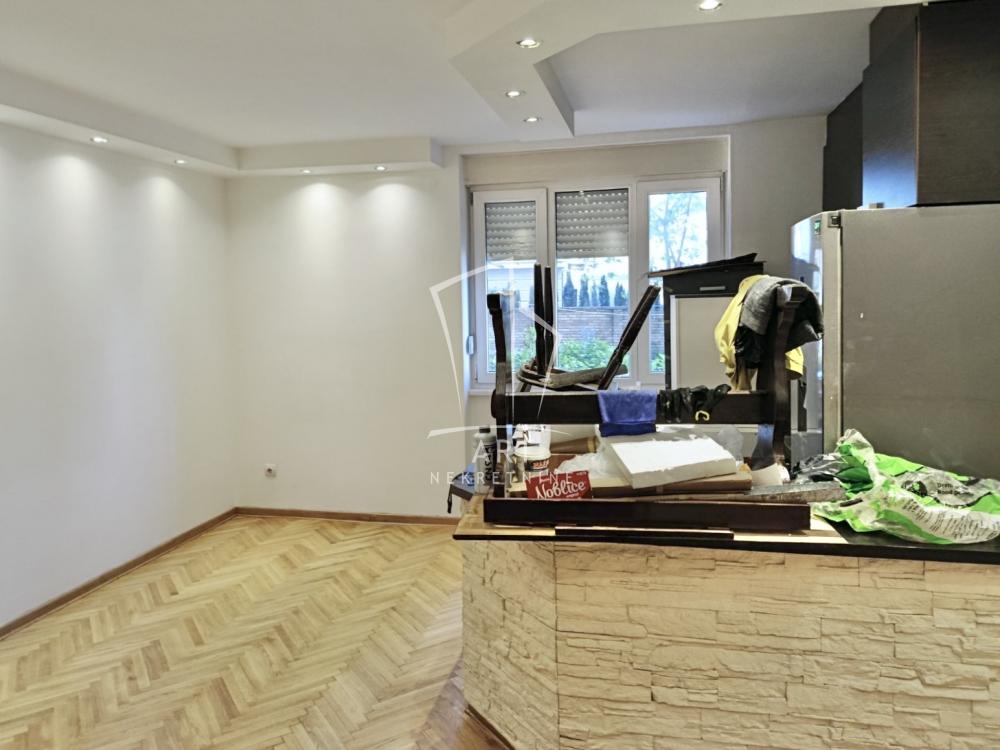 Slika 6 - Branka Krsmanovića, Dvoiposoban stan na prodaju, 66m2, 228.000€
