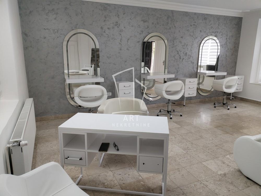 Slika 1 - Beranska,  Lokal za izdavanje, 97m2, 900€