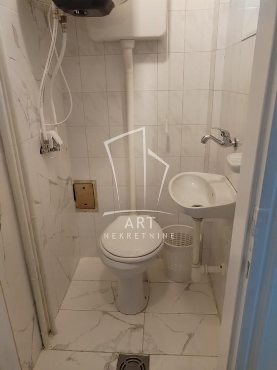 Slika 7 - Beranska,  Lokal za izdavanje, 97m2, 900€