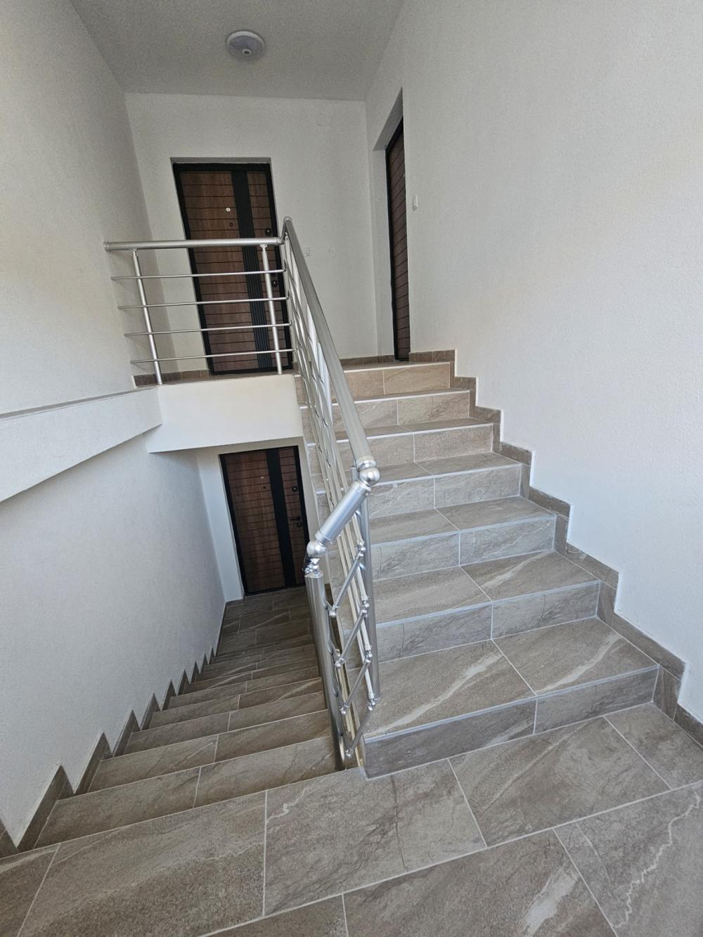 Slika 9 - Ugrinovački put, Jednoiposoban stan za izdavanje, 42m2, 420€