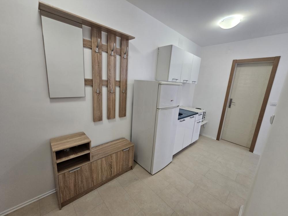 Slika 2 - Ugrinovački put, Jednoiposoban stan za izdavanje, 42m2, 420€