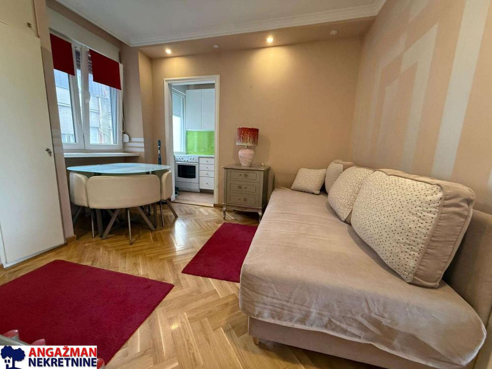 Slika 2 - Bulevar Arsenija Čarnojevića, Jednoiposoban stan na prodaju, 43m2, 185.000€