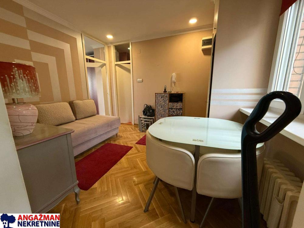Slika 3 - Bulevar Arsenija Čarnojevića, Jednoiposoban stan na prodaju, 43m2, 185.000€