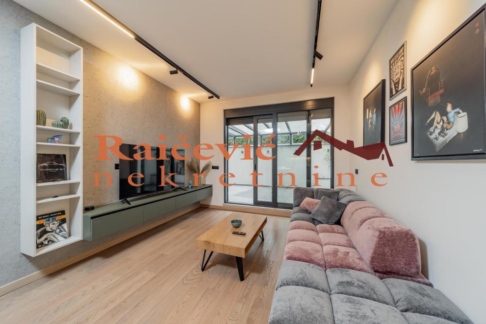 Glavna slika -Petrovaradinska, Dvoiposoban stan na prodaju, 54m2, 330.000€
