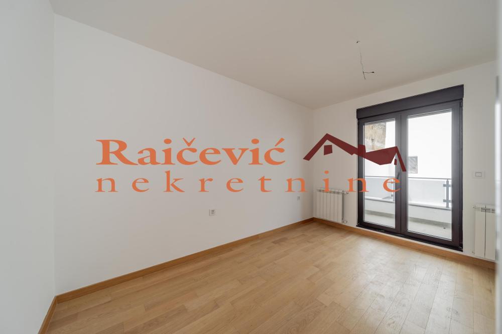 Slika 11 - Partizanov stadion, Trosoban stan na prodaju, 71m2, 265.000€