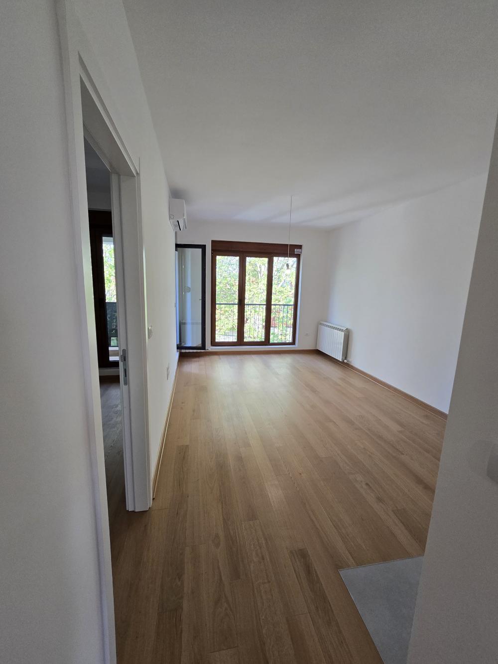 Slika 1 - Dobanovačka, Trosoban stan za izdavanje, 55m2, 650€