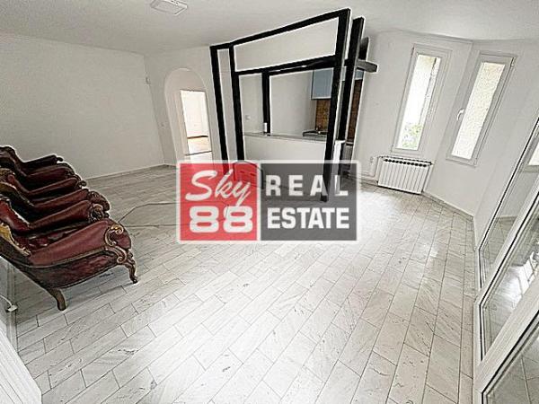 Slika 1 - Trosoban stan za izdavanje, 130m2, 1.200€