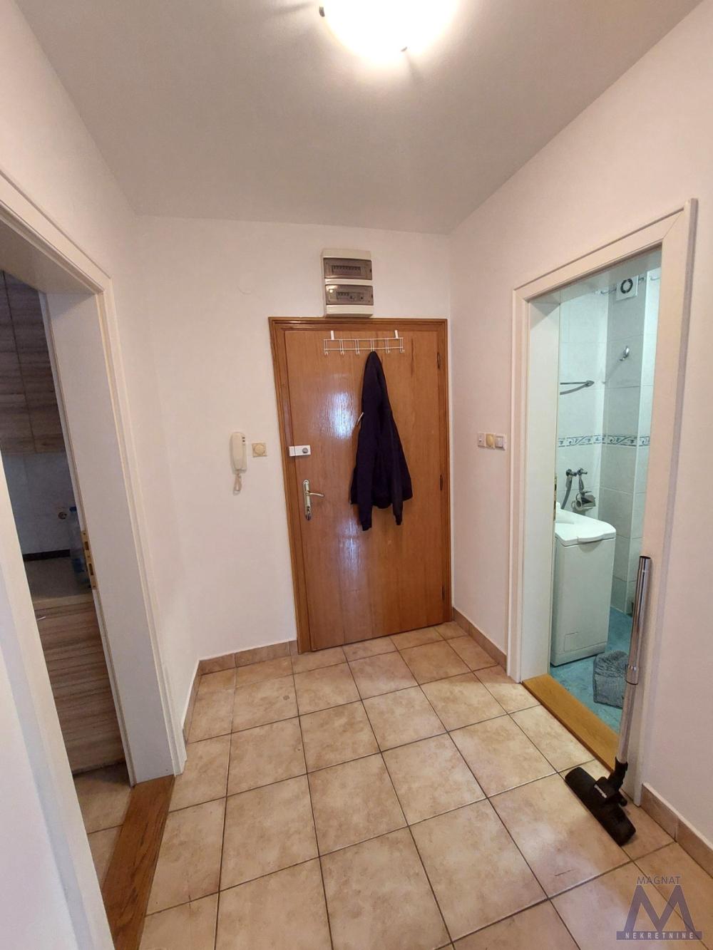 Slika 7 - Jednoiposoban stan za izdavanje, 350€