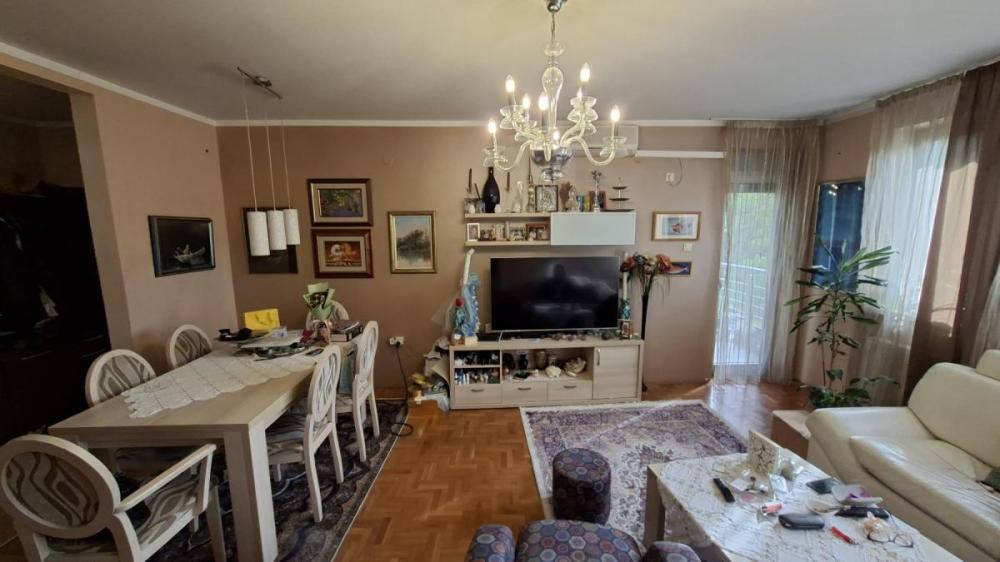 Slika 2 - Četvorosoban stan na prodaju, 103m2, 320.000€