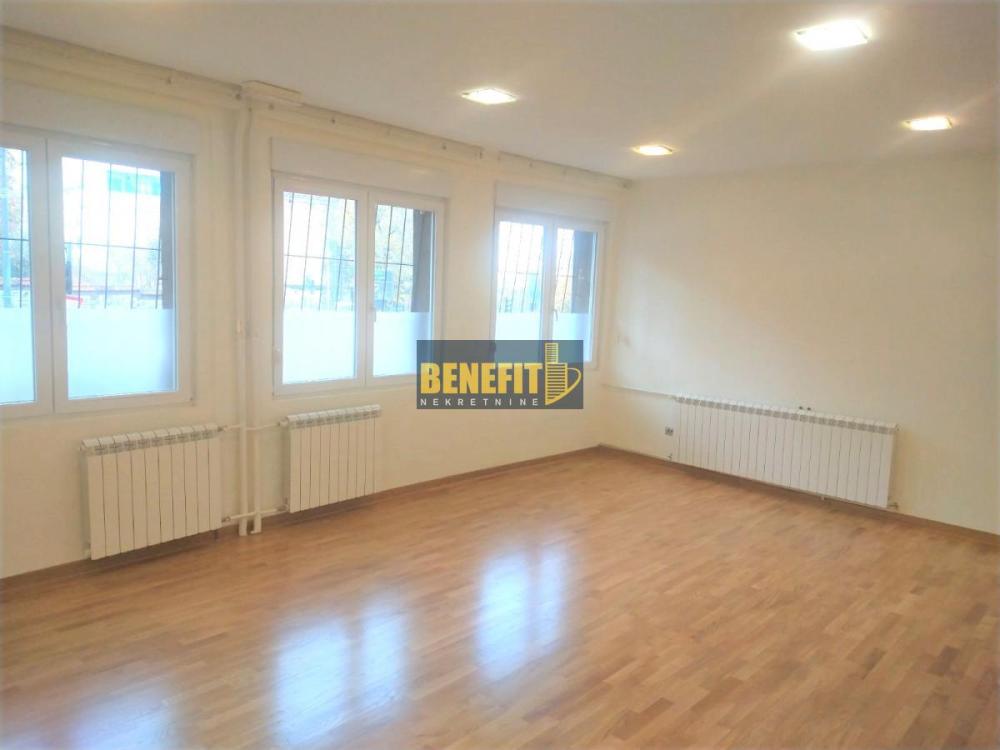 Slika 3 -  Lokal za izdavanje, 80m2, 1.000€