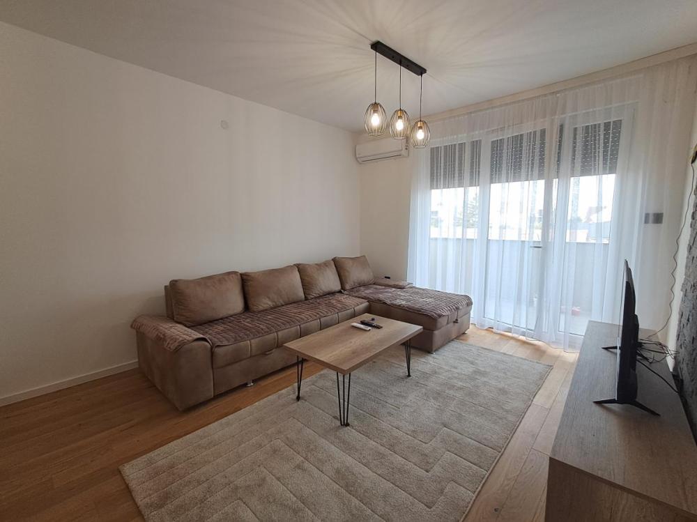 Slika 1 - Dvosoban stan za izdavanje, 47m2, 500€