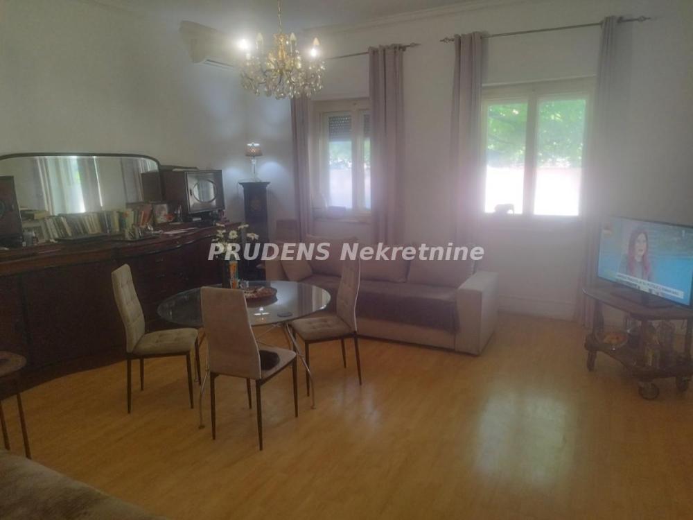 Slika 3 - Dvosoban stan za izdavanje, 80m2, 350€