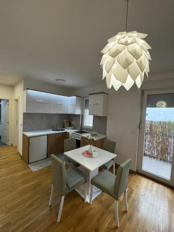 Slika 3 - Jednoiposoban stan za izdavanje, 42m2, 350€
