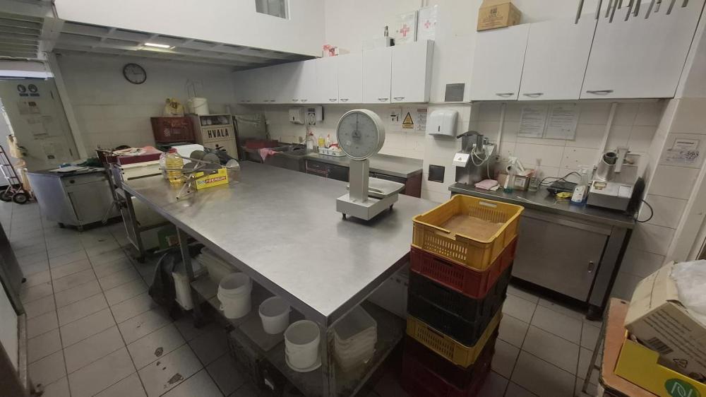 Slika 4 -  Lokal za izdavanje, 170m2, 1.300€