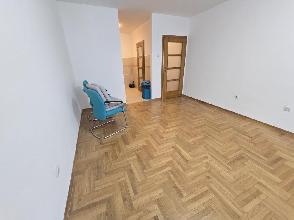 Slika 2 - Dr Dragoslava Popovića, Dvosoban stan za izdavanje, 50m2, 650€