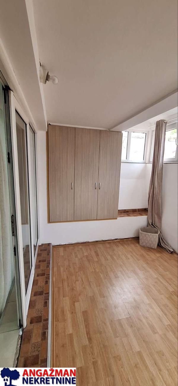 Slika 3 - Surčinski put, Jednosoban stan za izdavanje, 41m2, 350€