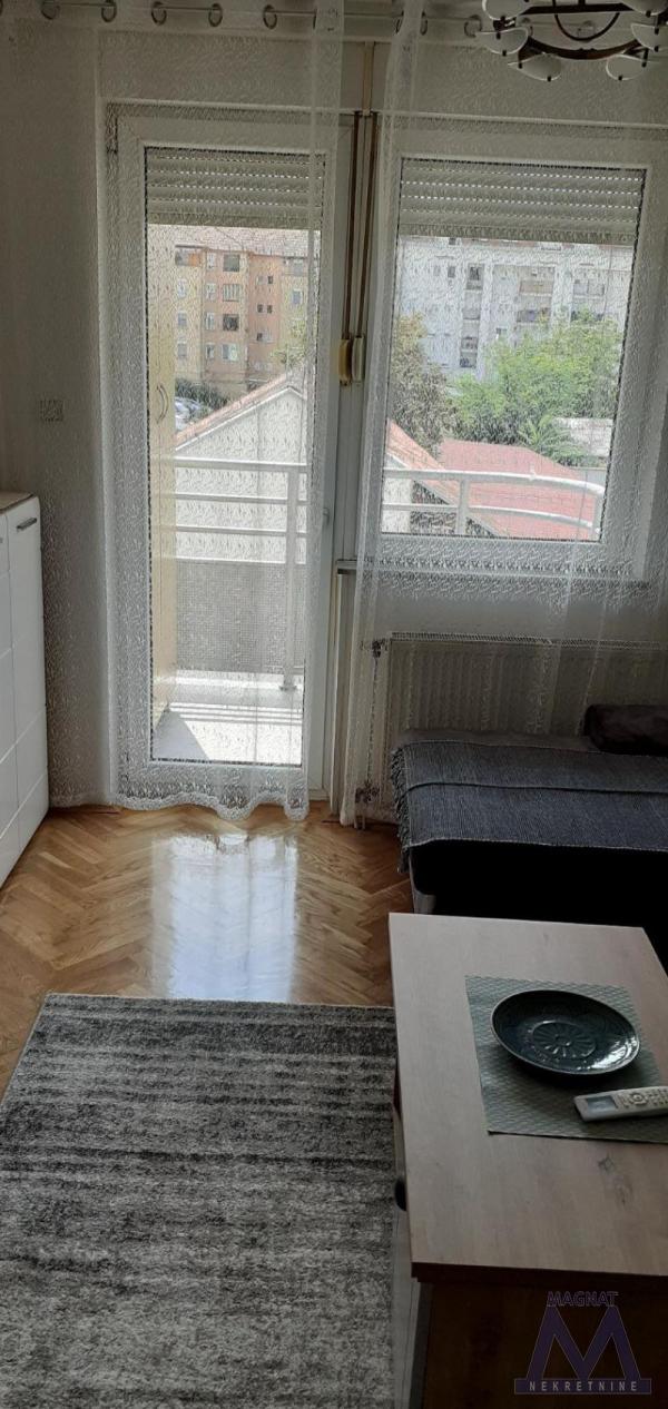 Slika 3 - Jednoiposoban stan za izdavanje, 400€