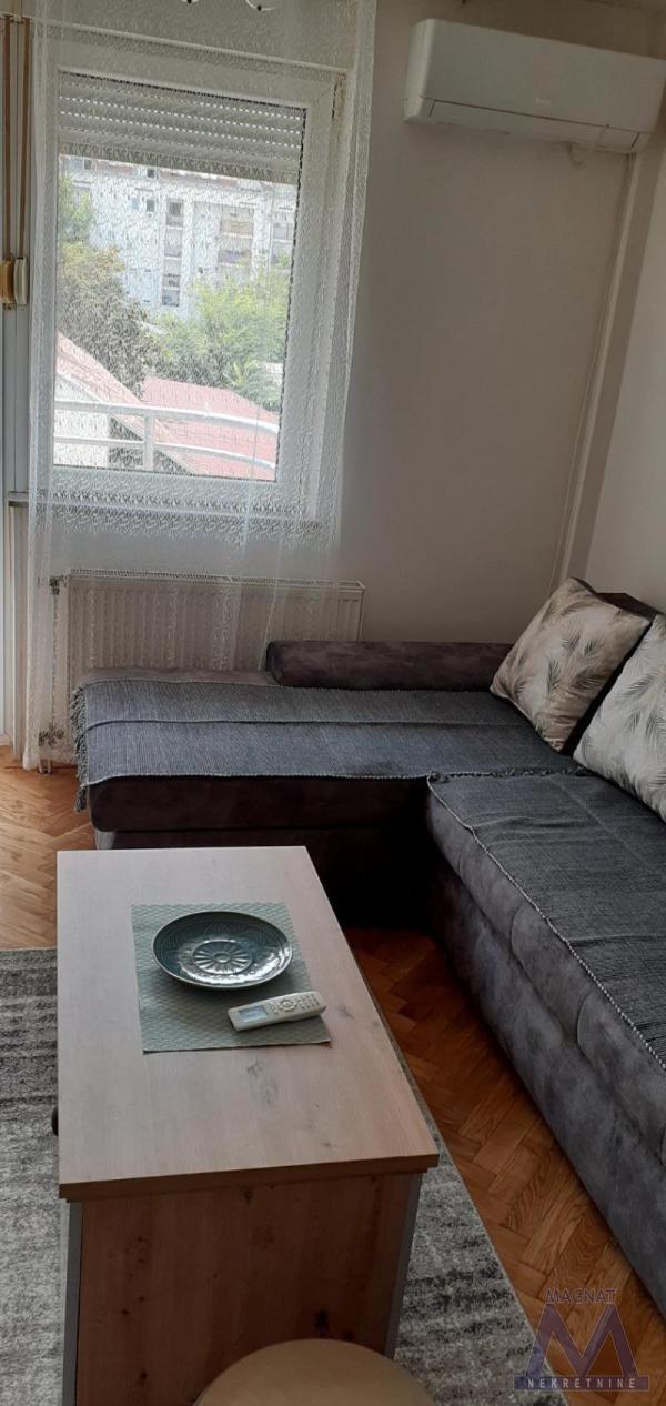 Slika 1 - Jednoiposoban stan za izdavanje, 400€