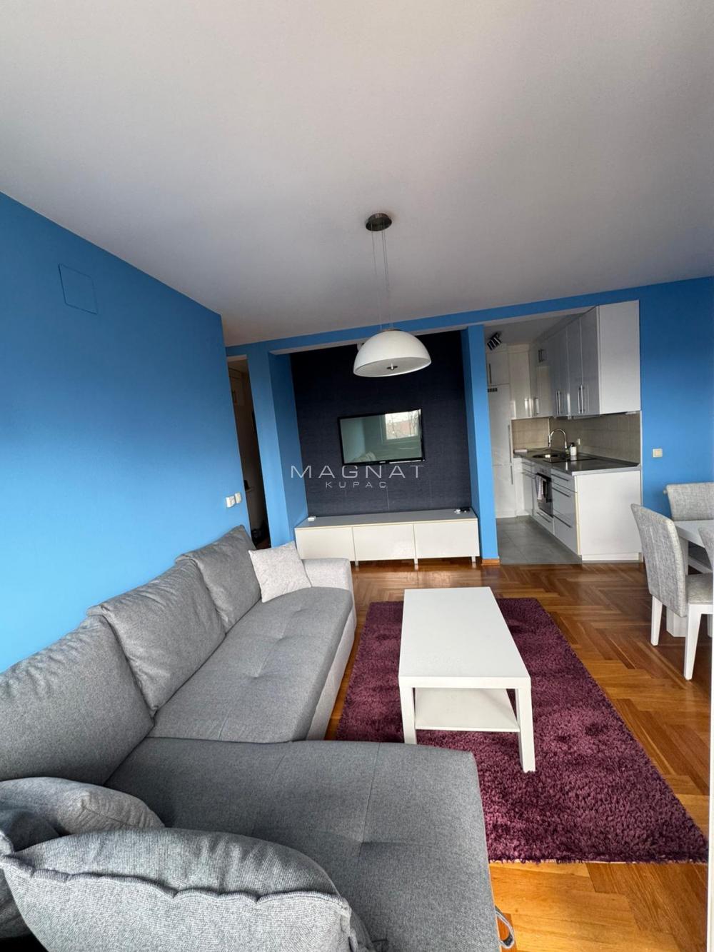 Slika 1 - Miljana Miljanića, Jednoiposoban stan za izdavanje, 50m2, 420€