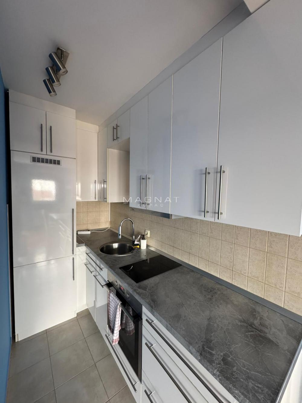 Slika 3 - Miljana Miljanića, Jednoiposoban stan za izdavanje, 50m2, 420€