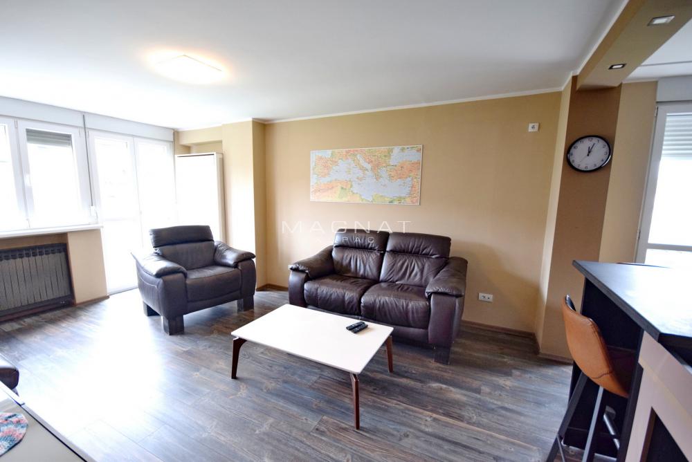 Slika 3 - Karađorđev Trg, Dvosoban stan na prodaju, 58m2, 230.000€