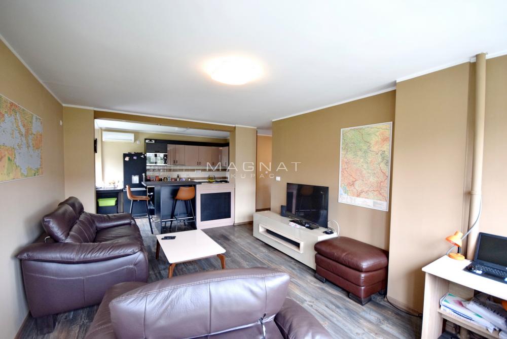 Slika 2 - Karađorđev Trg, Dvosoban stan na prodaju, 58m2, 230.000€