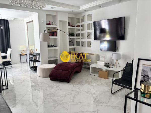 Slika 4 - Mačkov Kamen,  Kuća na prodaju, 300m2, 2.200.000€