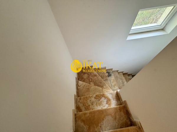 Slika 9 - Mačkov Kamen,  Kuća na prodaju, 300m2, 2.200.000€