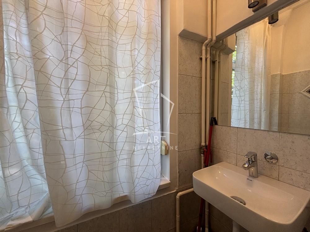 Slika 3 - Dositejeva, Trosoban stan za izdavanje, 59m2, 900€
