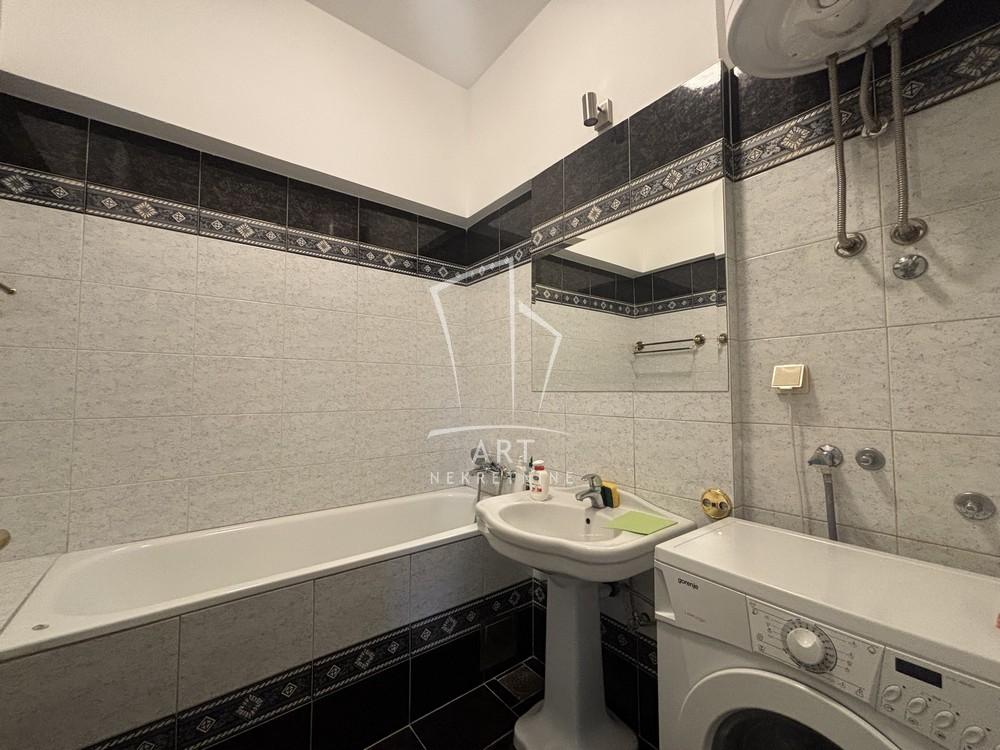 Slika 4 - Dositejeva, Trosoban stan za izdavanje, 59m2, 900€