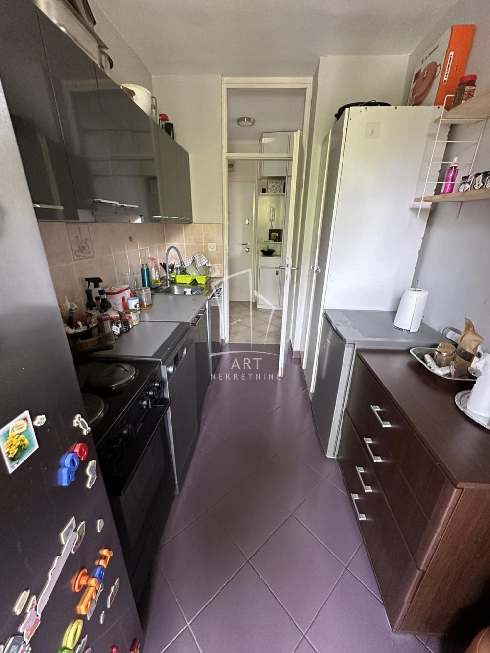 Slika 9 - Petra Martinovića, Dvosoban stan za izdavanje, 54m2, 600€