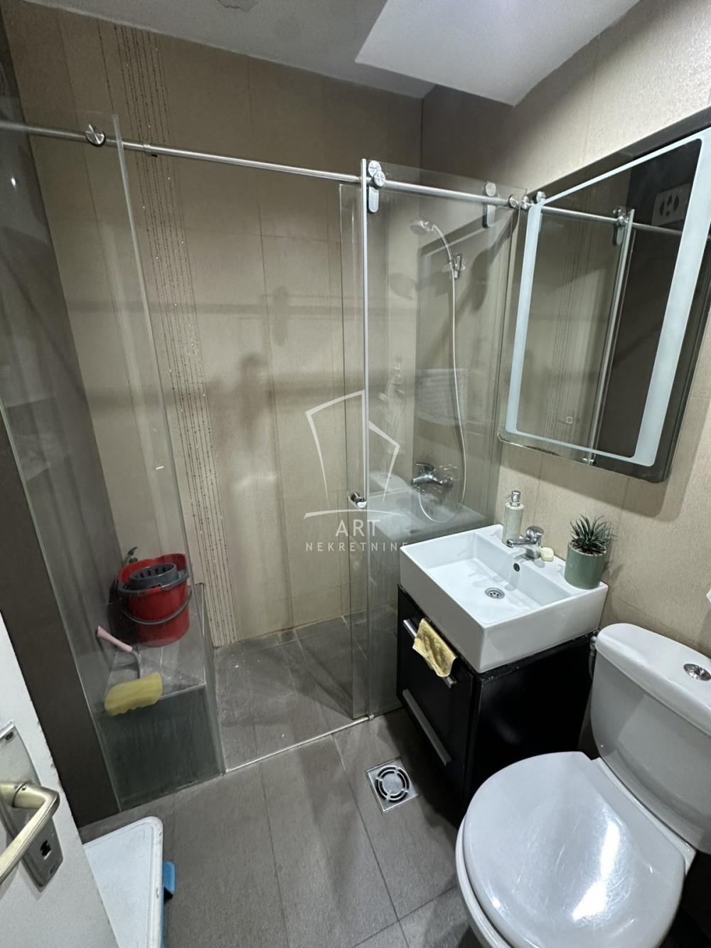Slika 10 - Petra Martinovića, Dvosoban stan za izdavanje, 54m2, 600€