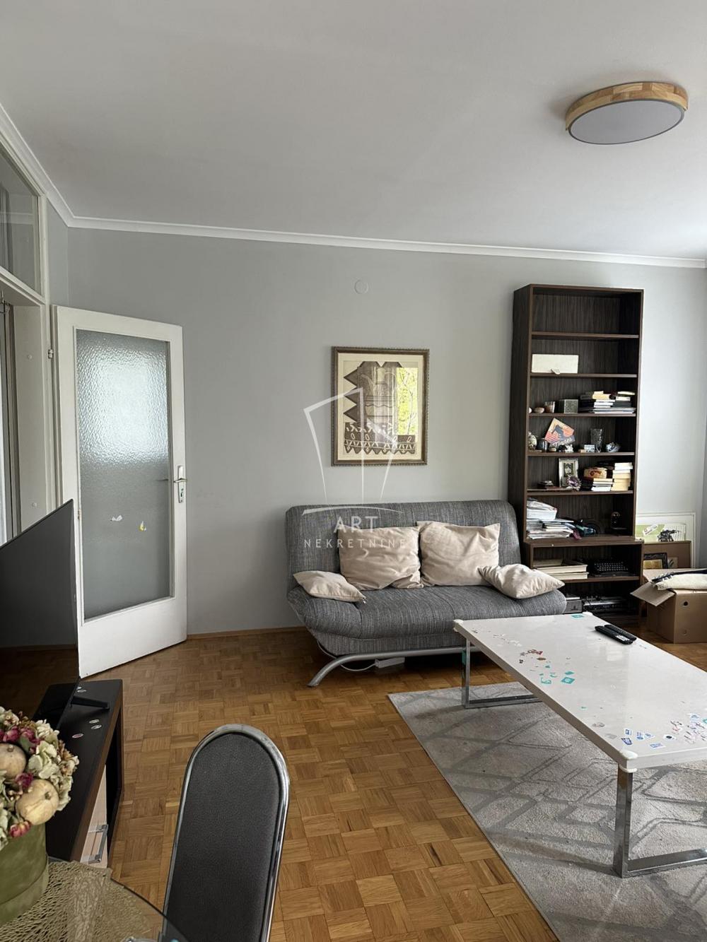Slika 1 - Petra Martinovića, Dvosoban stan za izdavanje, 54m2, 600€