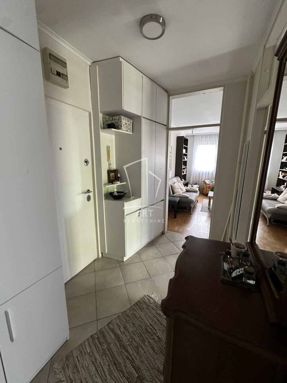 Slika 4 - Petra Martinovića, Dvosoban stan za izdavanje, 54m2, 600€