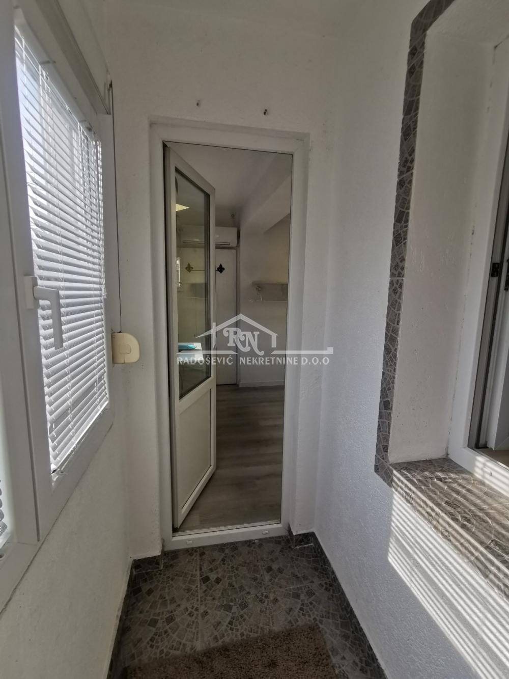 Slika 10 - Antona Aškerca, Jednosoban stan na prodaju, 35m2, 115.000€