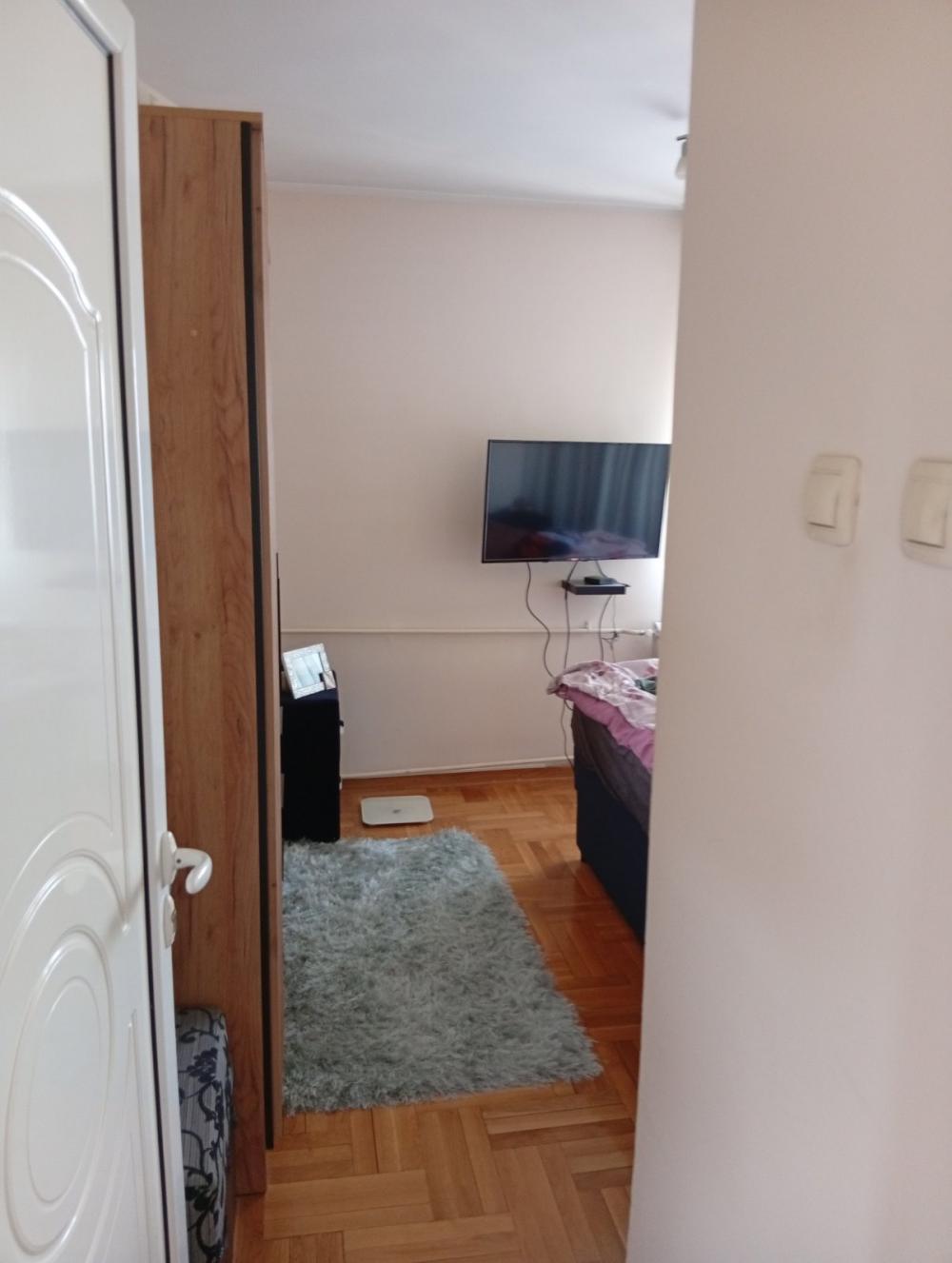 Slika 2 - Južni Bulevar, Trosoban stan za izdavanje, 56m2, 800€