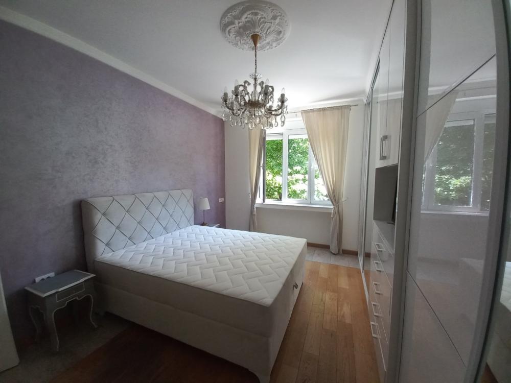 Slika 4 - Gundulićev Venac, Trosoban stan za izdavanje, 70m2, 900€