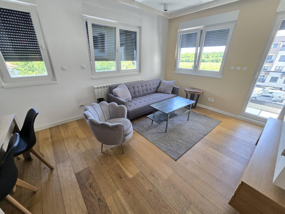 Slika 1 - Marije Bursać, Trosoban stan za izdavanje, 55m2, 650€